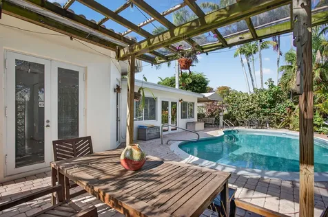 2101 NE 25th Street Wilton Manors FL 33305
