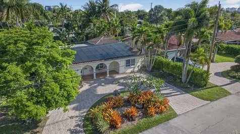 2101 NE 25th Street Wilton Manors FL 33305
