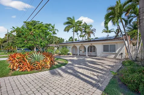 2101 NE 25th Street Wilton Manors FL 33305
