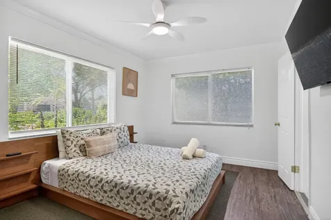 2101 NE 25th Street Wilton Manors FL 33305