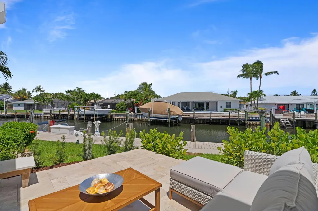 2339 Treasure Isle Drive Palm Beach Gardens FL 33410