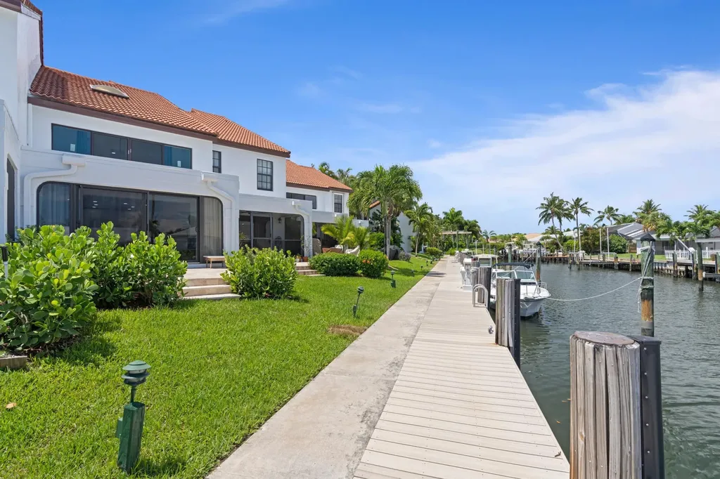 2339 Treasure Isle Drive Palm Beach Gardens FL 33410