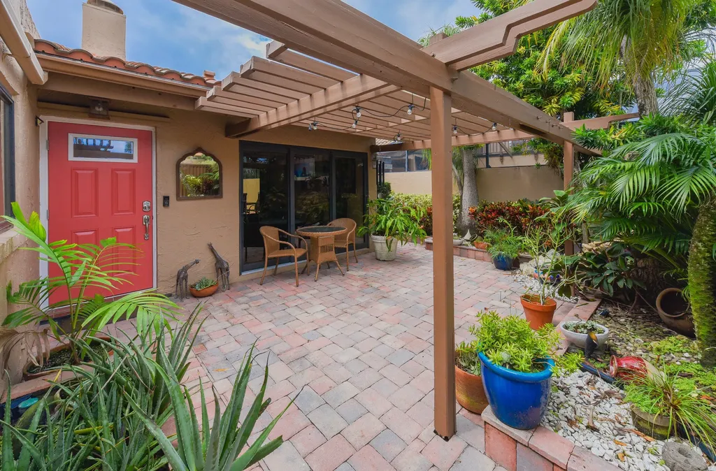 6548 Patio Lane Boca Raton FL 33433