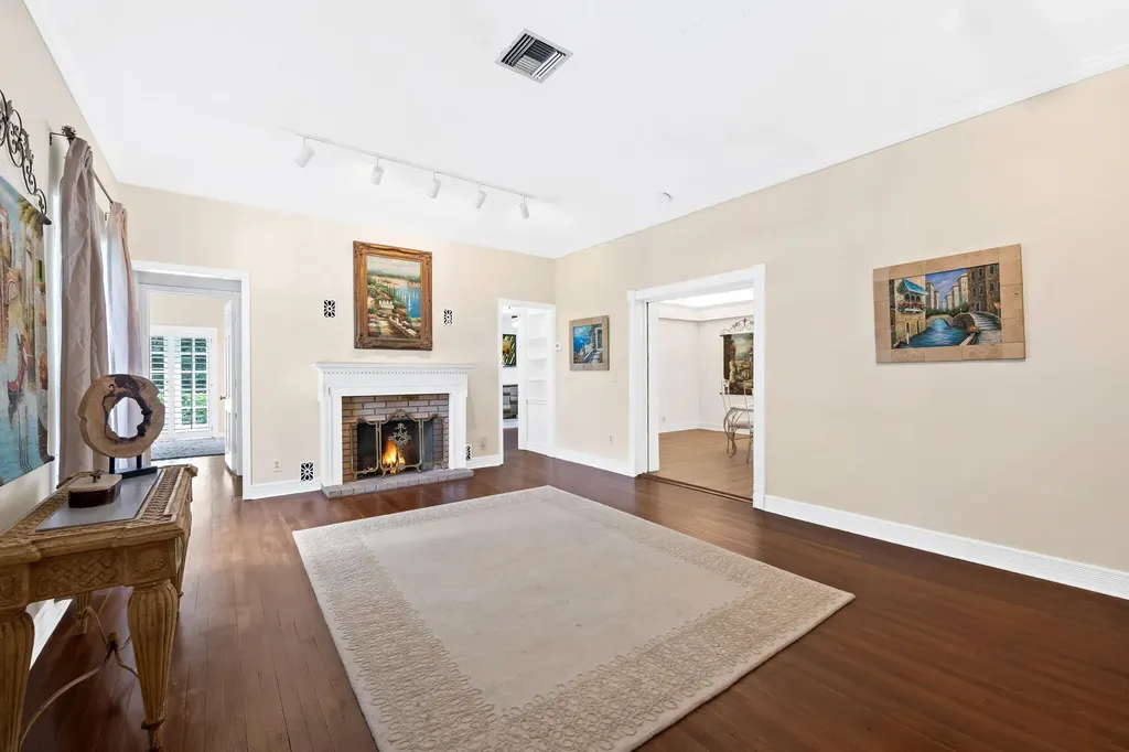 2400 Delmar Place Fort Lauderdale FL 33301