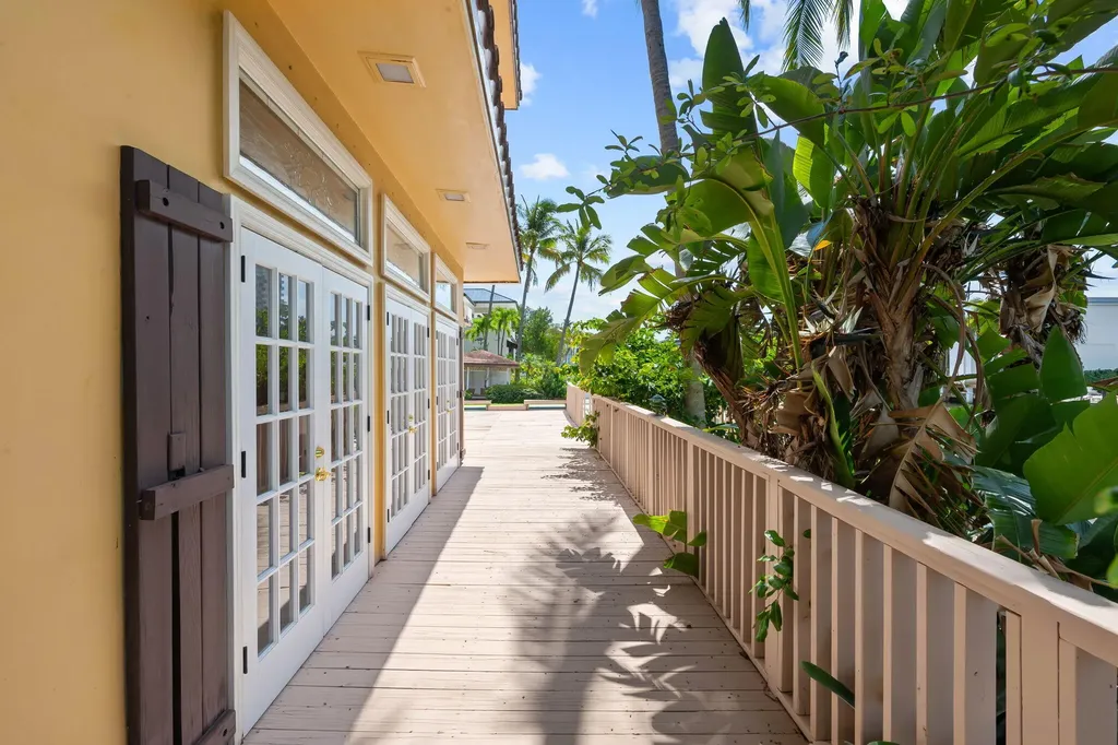 2400 Delmar Place Fort Lauderdale FL 33301
