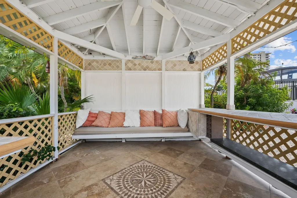 2400 Delmar Place Fort Lauderdale FL 33301