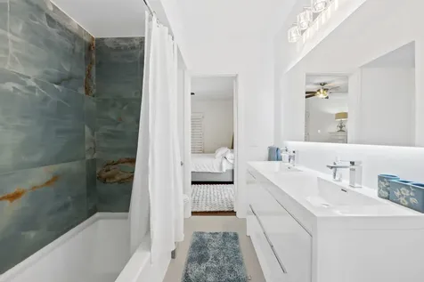 2400 Delmar Place Fort Lauderdale FL 33301