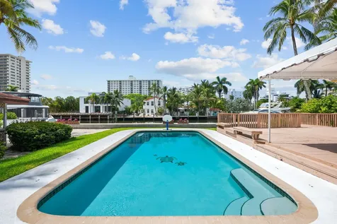 2400 Delmar Place Fort Lauderdale FL 33301