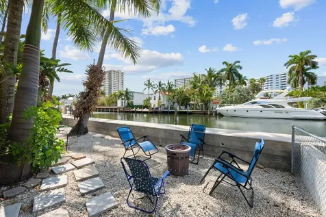 2400 Delmar Place Fort Lauderdale FL 33301