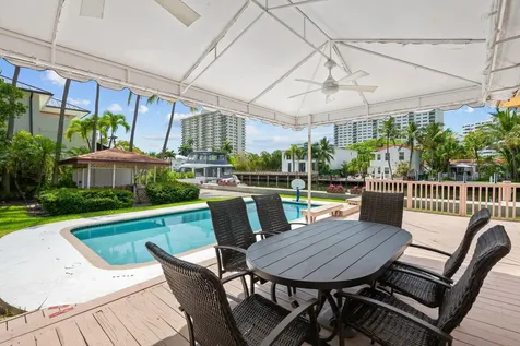 2400 Delmar Place Fort Lauderdale FL 33301