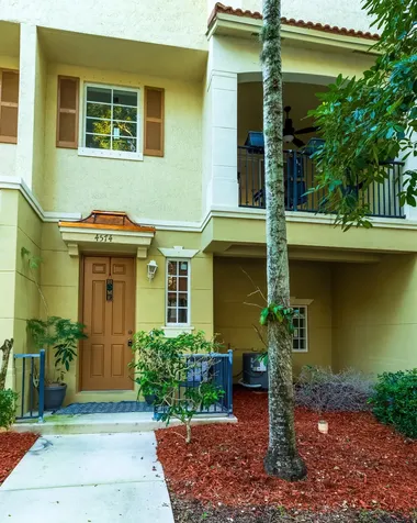 4574 Danson Way Delray Beach FL 33445