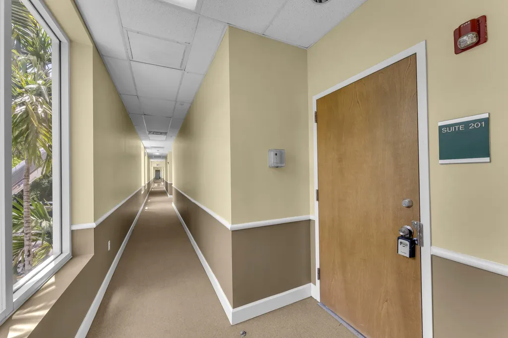 1820 N Corporate Lakes Boulevard Weston FL 33326