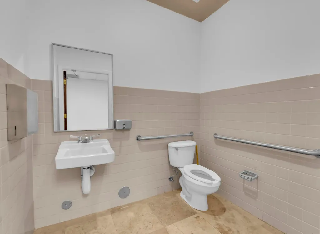 1820 N Corporate Lakes Boulevard Weston FL 33326