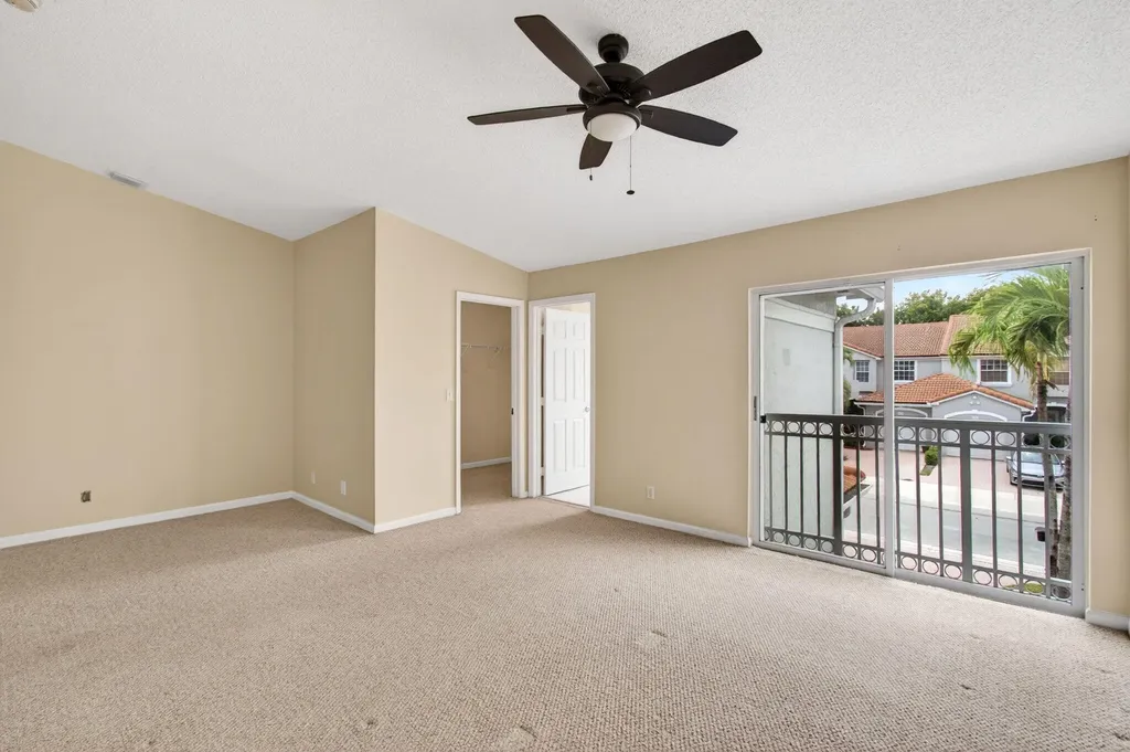 8289 Via Serena Boca Raton FL 33433