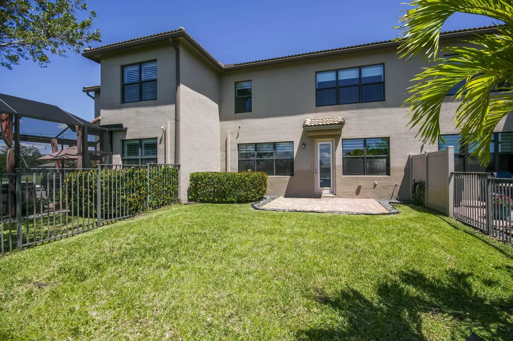 8301 Rearing Lane Lake Worth FL 33467