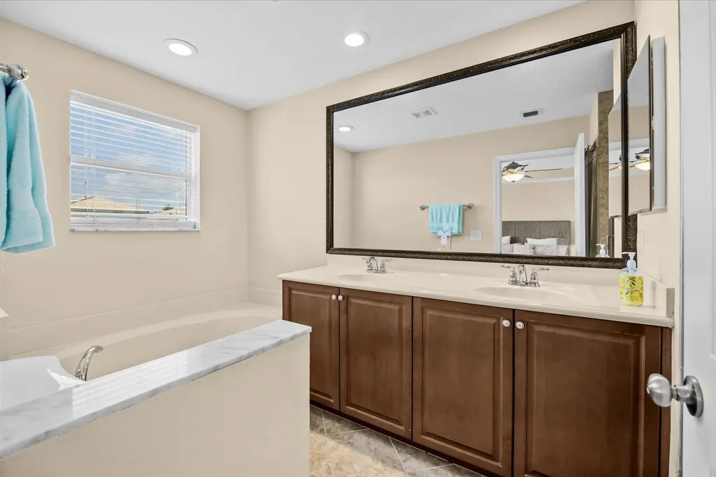 11953 SW Bennington Circle Port St Lucie FL 34987