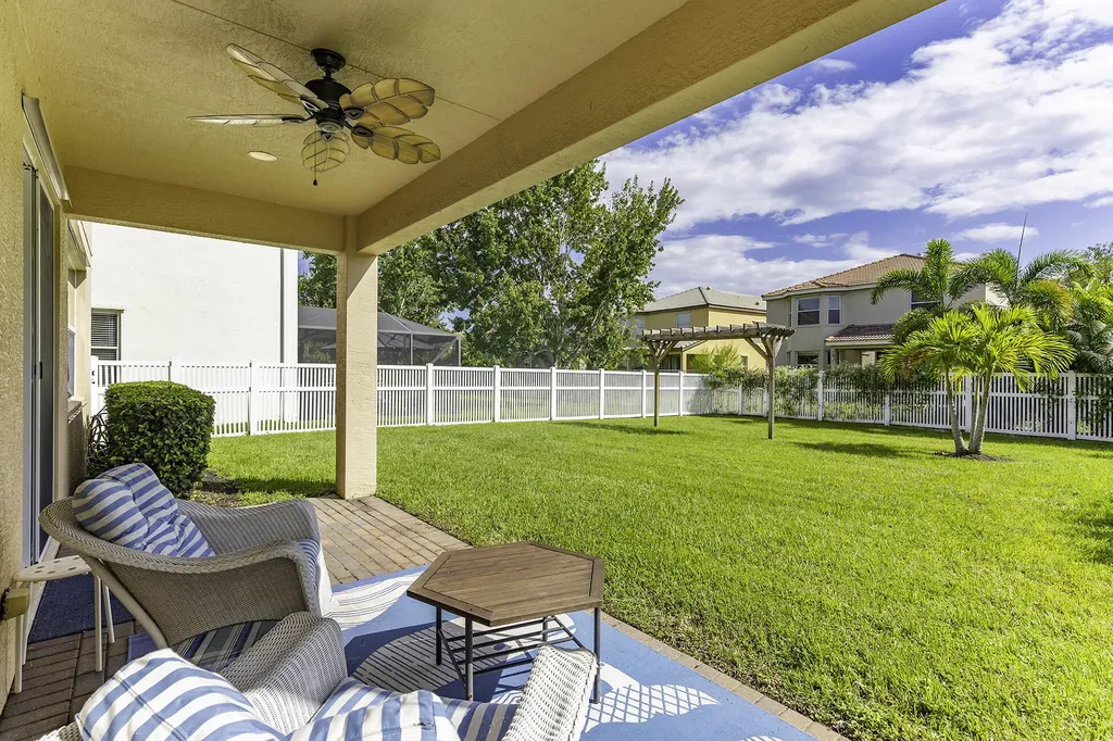 11953 SW Bennington Circle Port St Lucie FL 34987