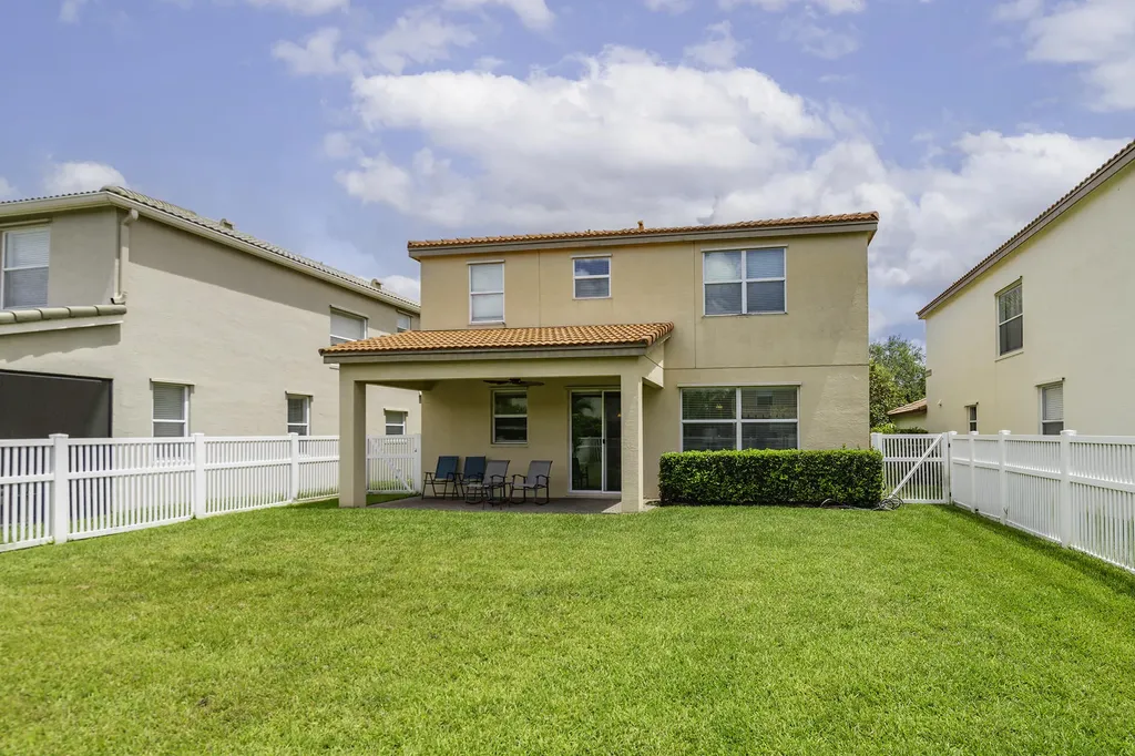 11953 SW Bennington Circle Port St Lucie FL 34987