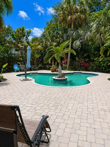 600 NW 33rd Street Oakland Park FL 33309