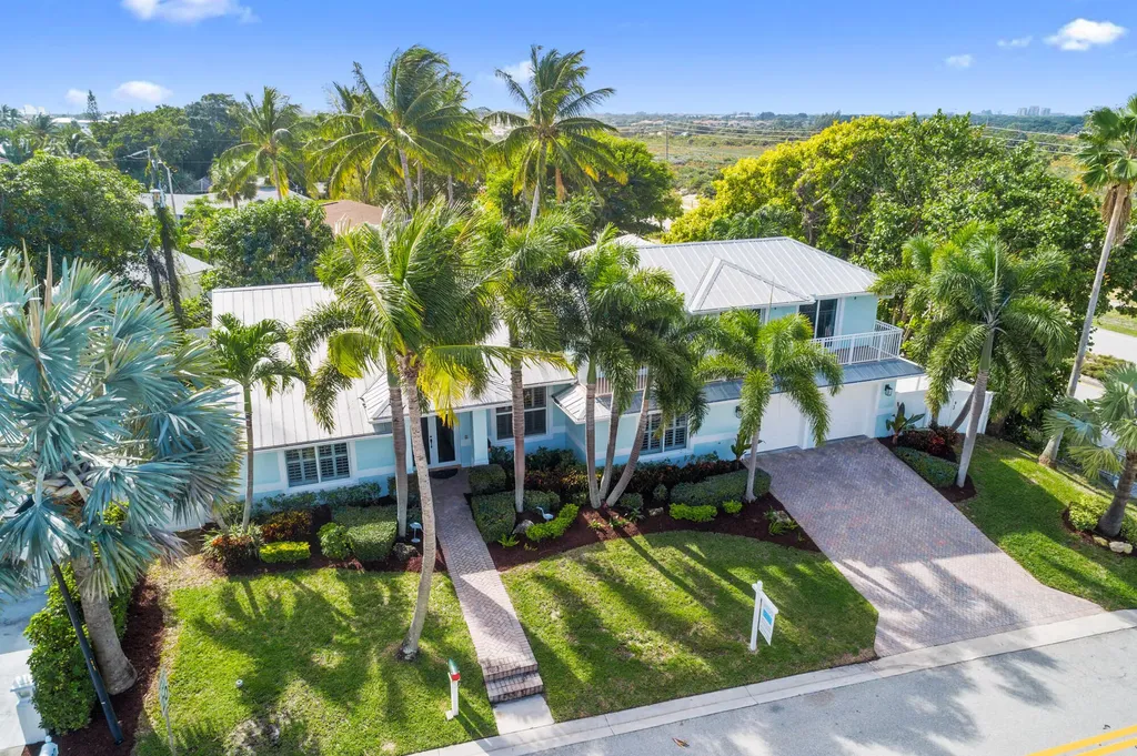 490 Mars Way Juno Beach FL 33408