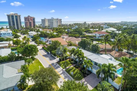 490 Mars Way Juno Beach FL 33408
