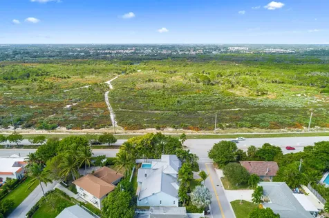 490 Mars Way Juno Beach FL 33408