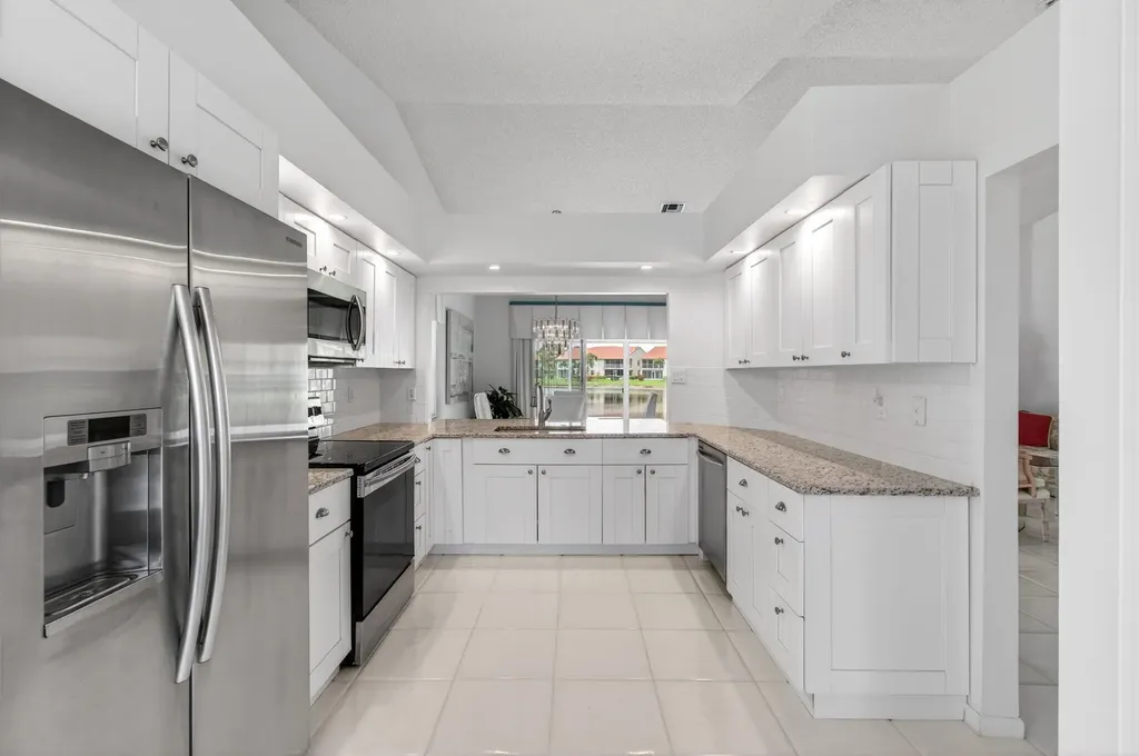 14323 Via Royale Delray Beach FL 33446