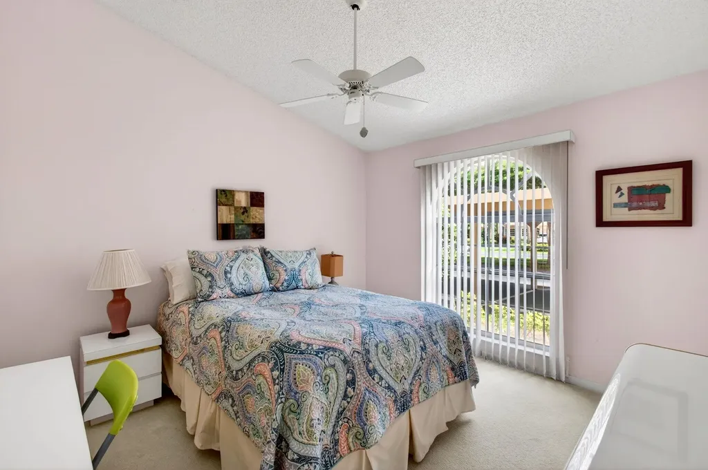 14323 Via Royale Delray Beach FL 33446