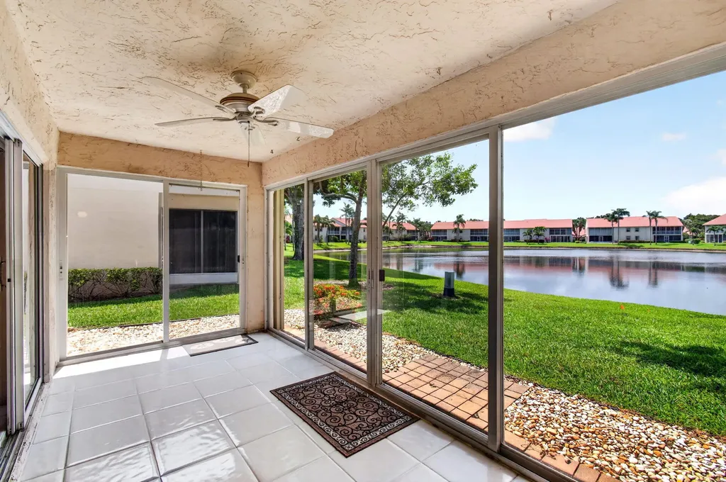 14323 Via Royale Delray Beach FL 33446