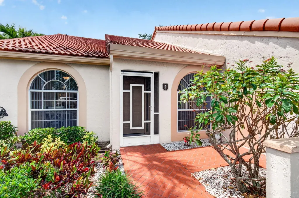 14323 Via Royale Delray Beach FL 33446