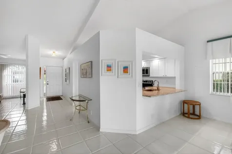 14323 Via Royale Delray Beach FL 33446