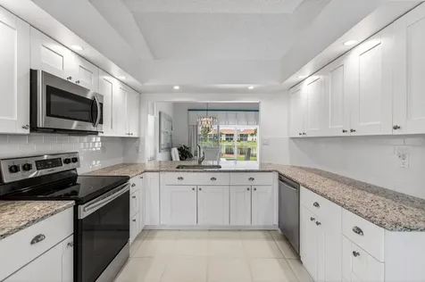14323 Via Royale Delray Beach FL 33446