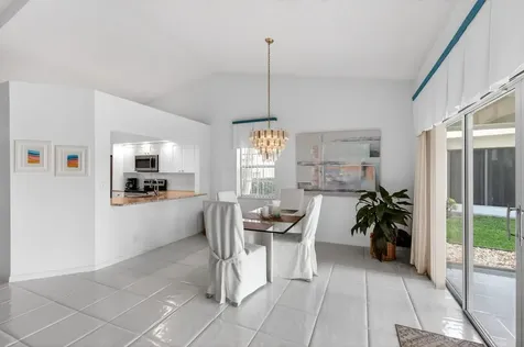 14323 Via Royale Delray Beach FL 33446