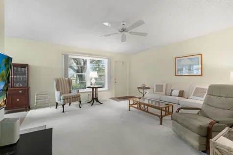 19 Vista Gardens Trail Vero Beach FL 32962
