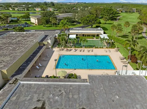 19 Vista Gardens Trail Vero Beach FL 32962