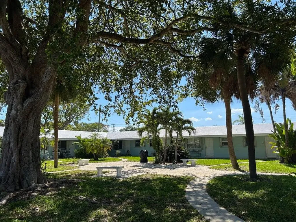 3801 NE 22nd Terrace Lighthouse Point FL 33064