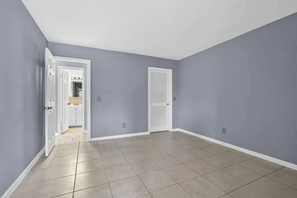 4661 Perth Road West Palm Beach FL 33415