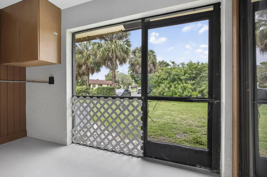 4661 Perth Road West Palm Beach FL 33415