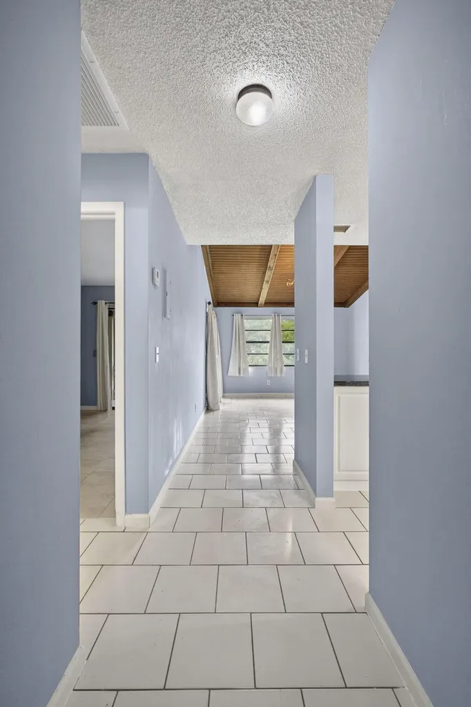 4661 Perth Road West Palm Beach FL 33415