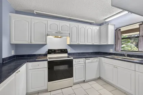4661 Perth Road West Palm Beach FL 33415