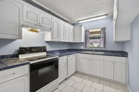 4661 Perth Road West Palm Beach FL 33415