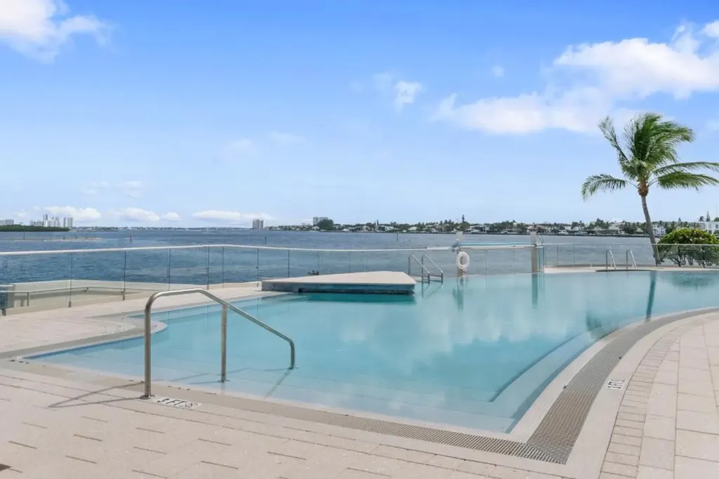 100 Lakeshore Drive North Palm Beach FL 33408