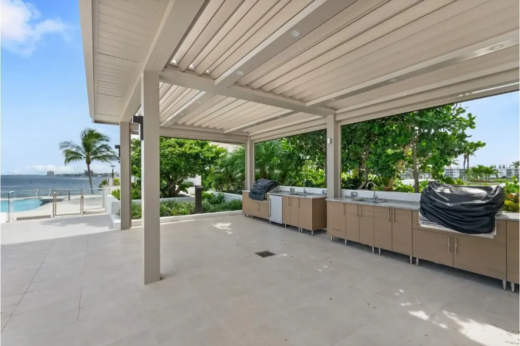 100 Lakeshore Drive North Palm Beach FL 33408