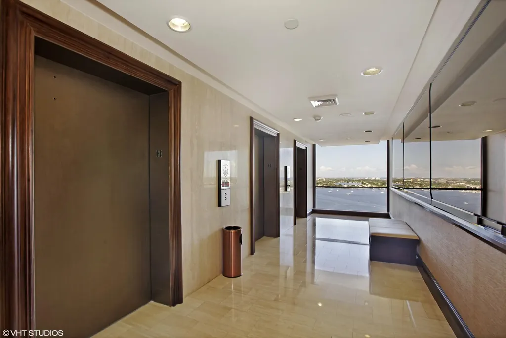 100 Lakeshore Drive North Palm Beach FL 33408