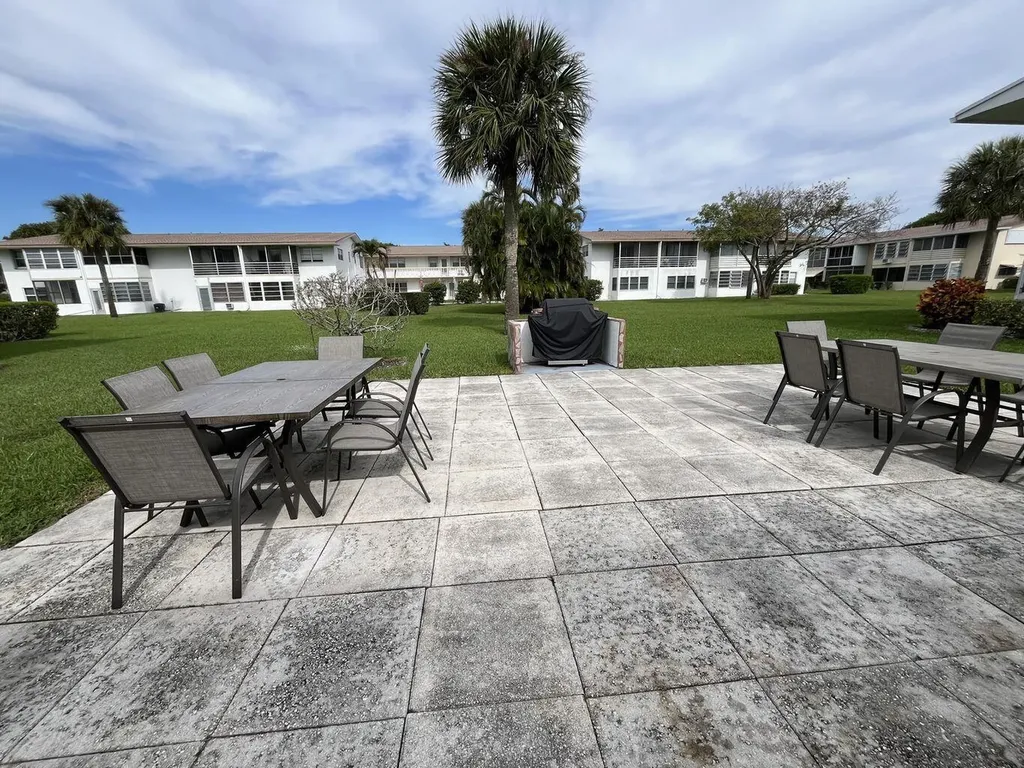 159 Easthampton G West Palm Beach FL 33417