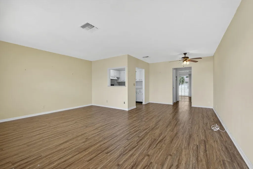159 Easthampton G West Palm Beach FL 33417