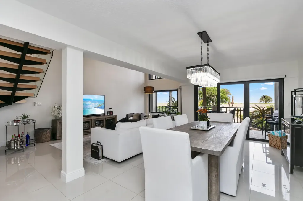 665 SE 21st Avenue Deerfield Beach FL 33441