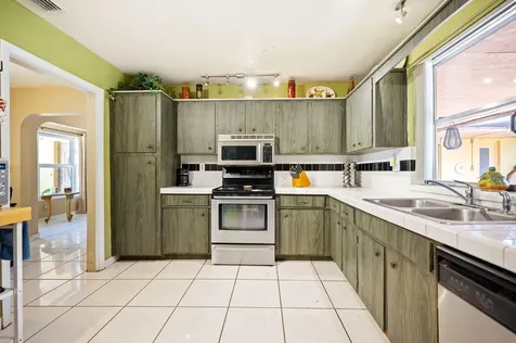 8350 NW 23rd Street Pembroke Pines FL 33024