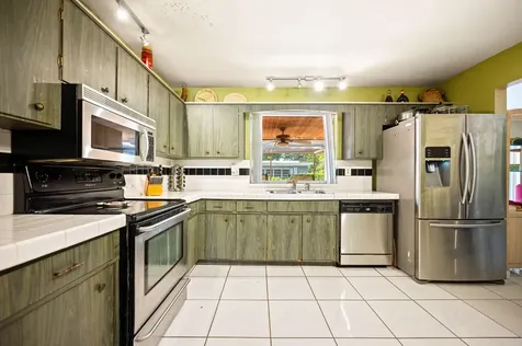8350 NW 23rd Street Pembroke Pines FL 33024