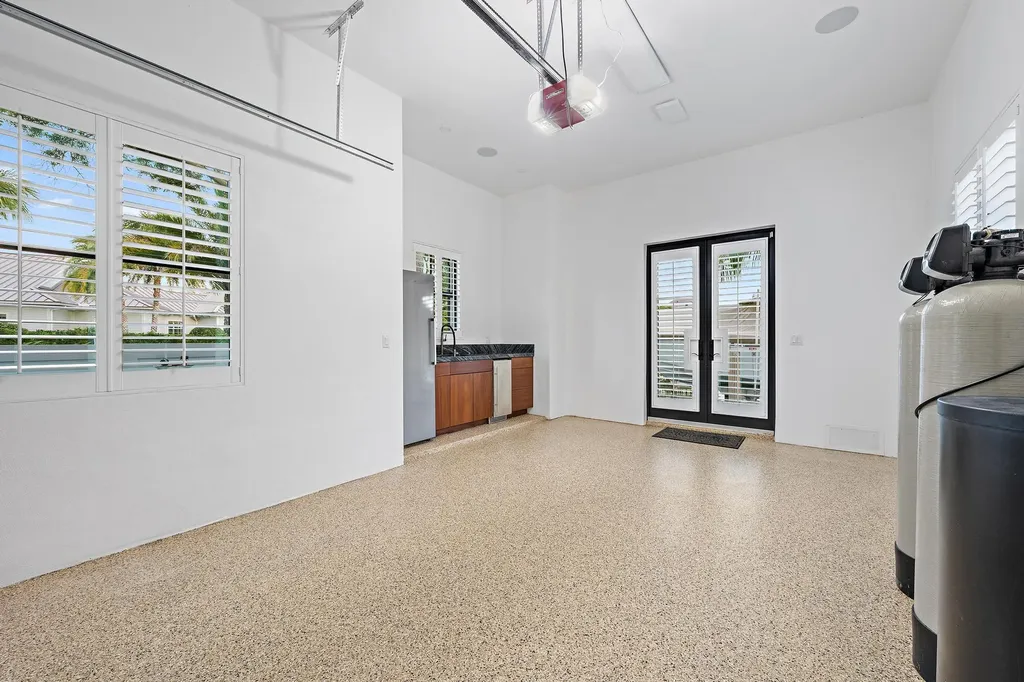 942 Pompano Drive Jupiter FL 33458